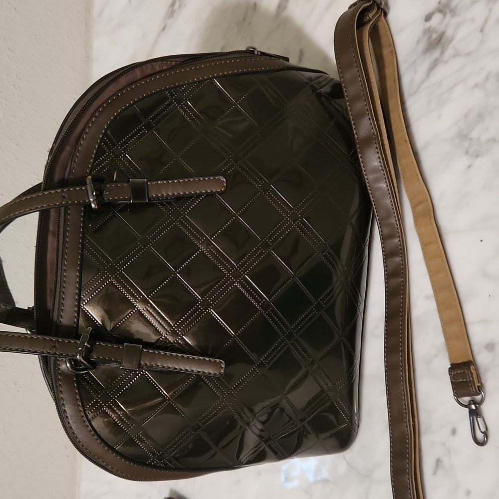 Pretty brown vinyl purse in very good condition by David Jones. - Picture 6 of 9